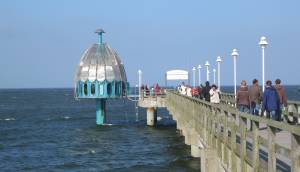 ausflugsziele-sehenswwrdigkeiten-insel-usedom-tauchgondel-zinnowitz